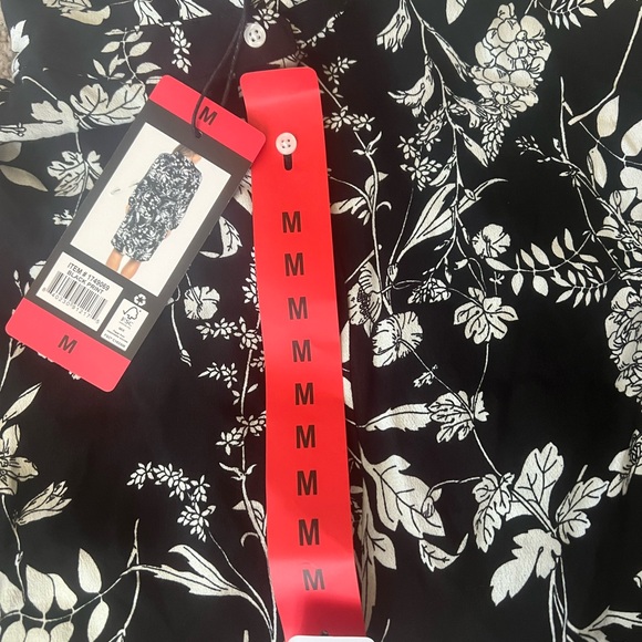 🎉 HP ⭐️ Firm Price ⭐️ Well Worn Womens' Crepe Dress Long Sleeve Tie Belt Medium - Picture 8 of 9